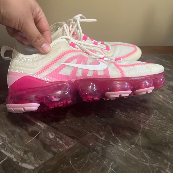 Nike Air Vapor Max 2019 - Picture 4 of 5